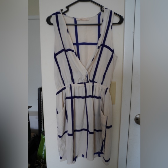 Sweet Rain Dress - Picture 1 of 3